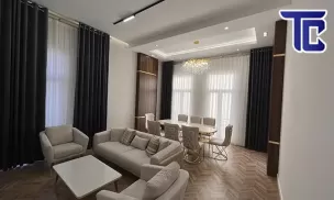 Продаётся 4 комнатная квартира в центре Ташкента